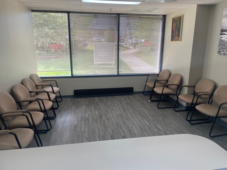 7610 Carroll Ave, Takoma Park, MD à vendre - Photo intérieure – Image 2 sur 19