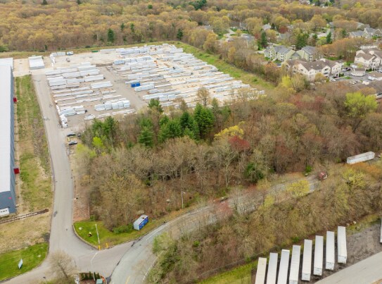 241 Francis Ave, Mansfield, MA à louer Photo de l’immeuble– Image 1 sur 4