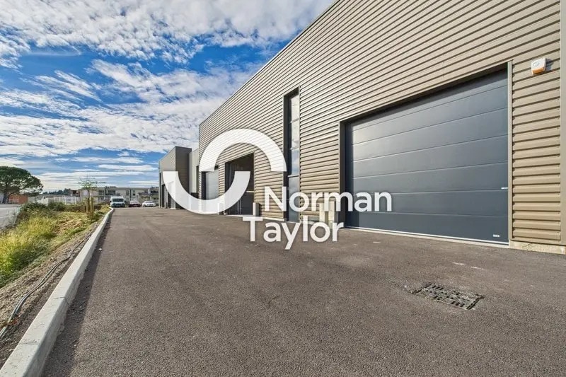 Local d'activités dans Montpellier à vendre Photo de l’immeuble– Image 1 sur 8