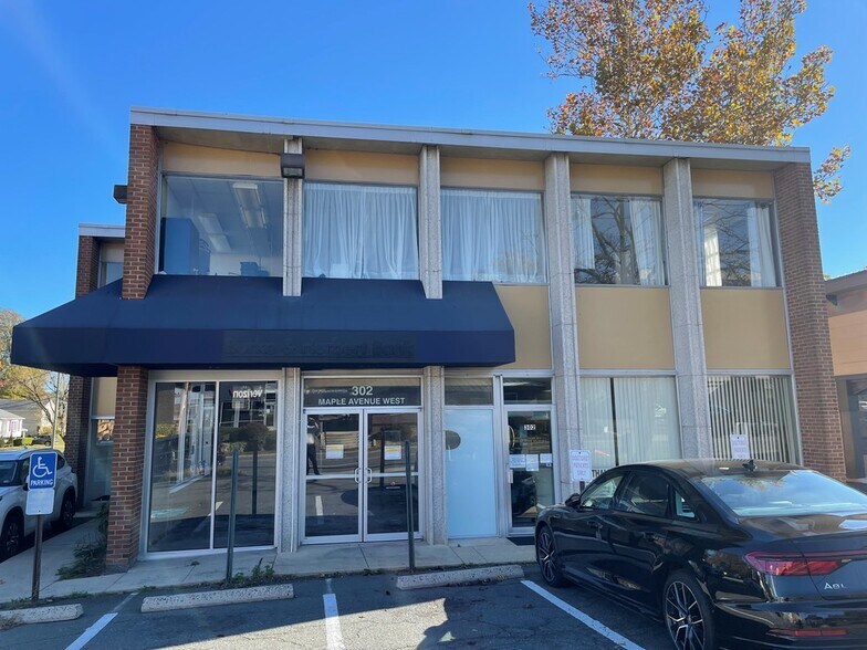 302 Maple Ave W, Vienna, VA à louer - Photo de l’immeuble – Image 3 sur 7