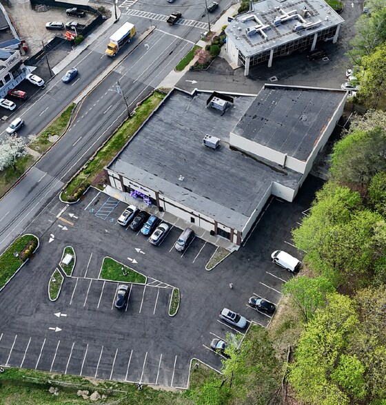 1200 Mamaroneck Ave, White Plains, NY à louer - Photo de l’immeuble – Image 3 sur 8