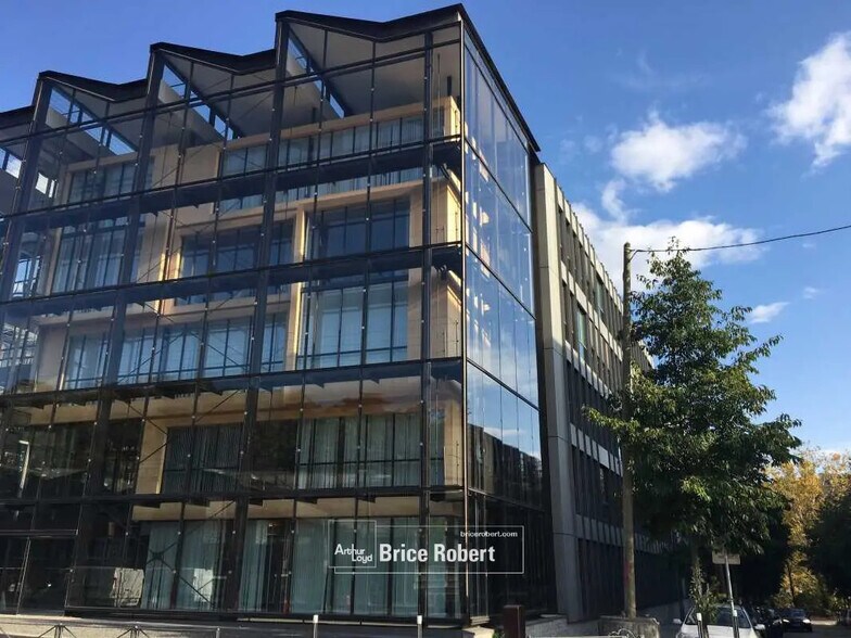 54 Rue Joannès Carret, Lyon à louer - Photo de l’immeuble – Image 3 sur 12