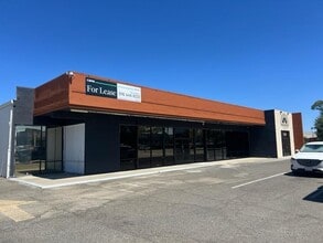 3133-3141 Arden Way, Sacramento, CA à louer Photo de l’immeuble– Image 2 sur 2