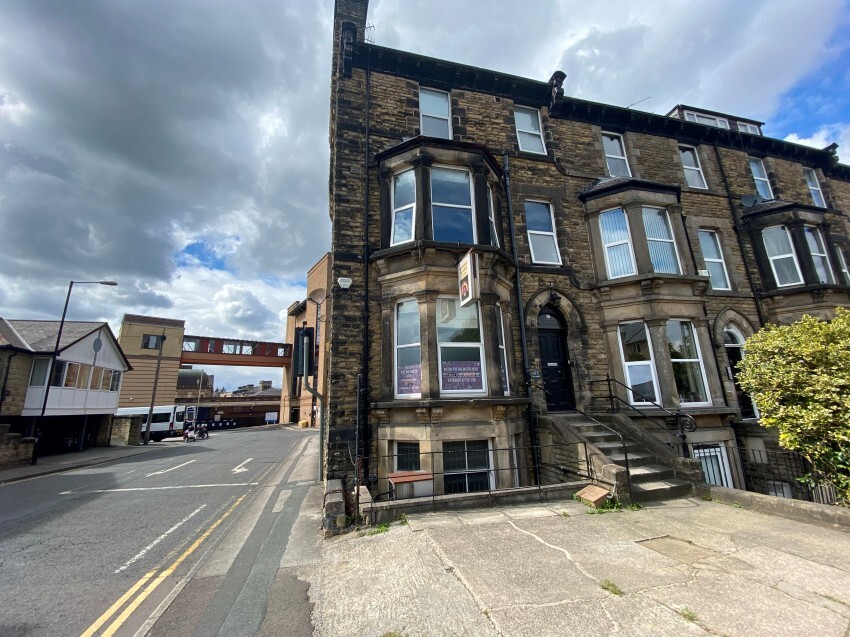 29 East Parade, Harrogate à louer Photo principale– Image 1 sur 3