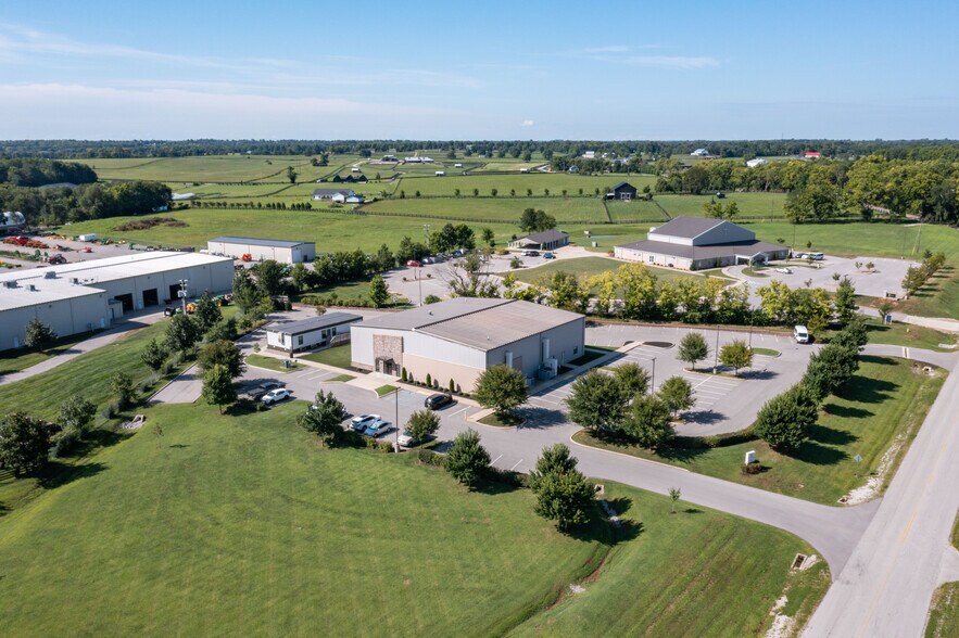 210 New Coleman Ln, Georgetown, KY à vendre - Photo de l’immeuble – Image 3 sur 23