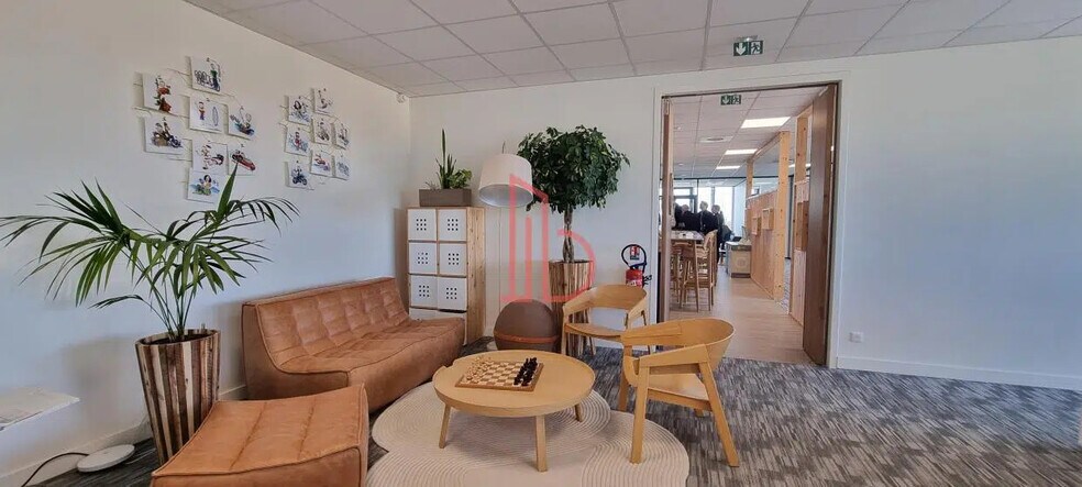 Bureau dans Mérignac à louer - Photo de l’immeuble – Image 3 sur 9
