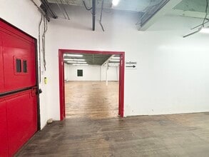 165-167 Bow St, Everett, MA à louer Photo intérieure– Image 1 sur 5