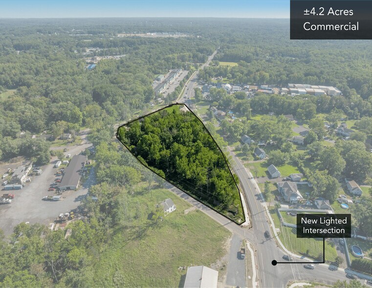 380 Mounts Mills Rd, Monroe Township, NJ à vendre - Photo principale – Image 1 sur 4