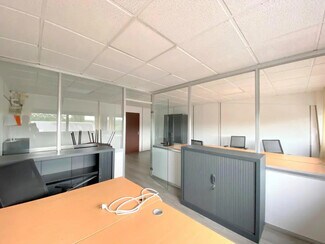 Plus de détails pour Bureau à louer