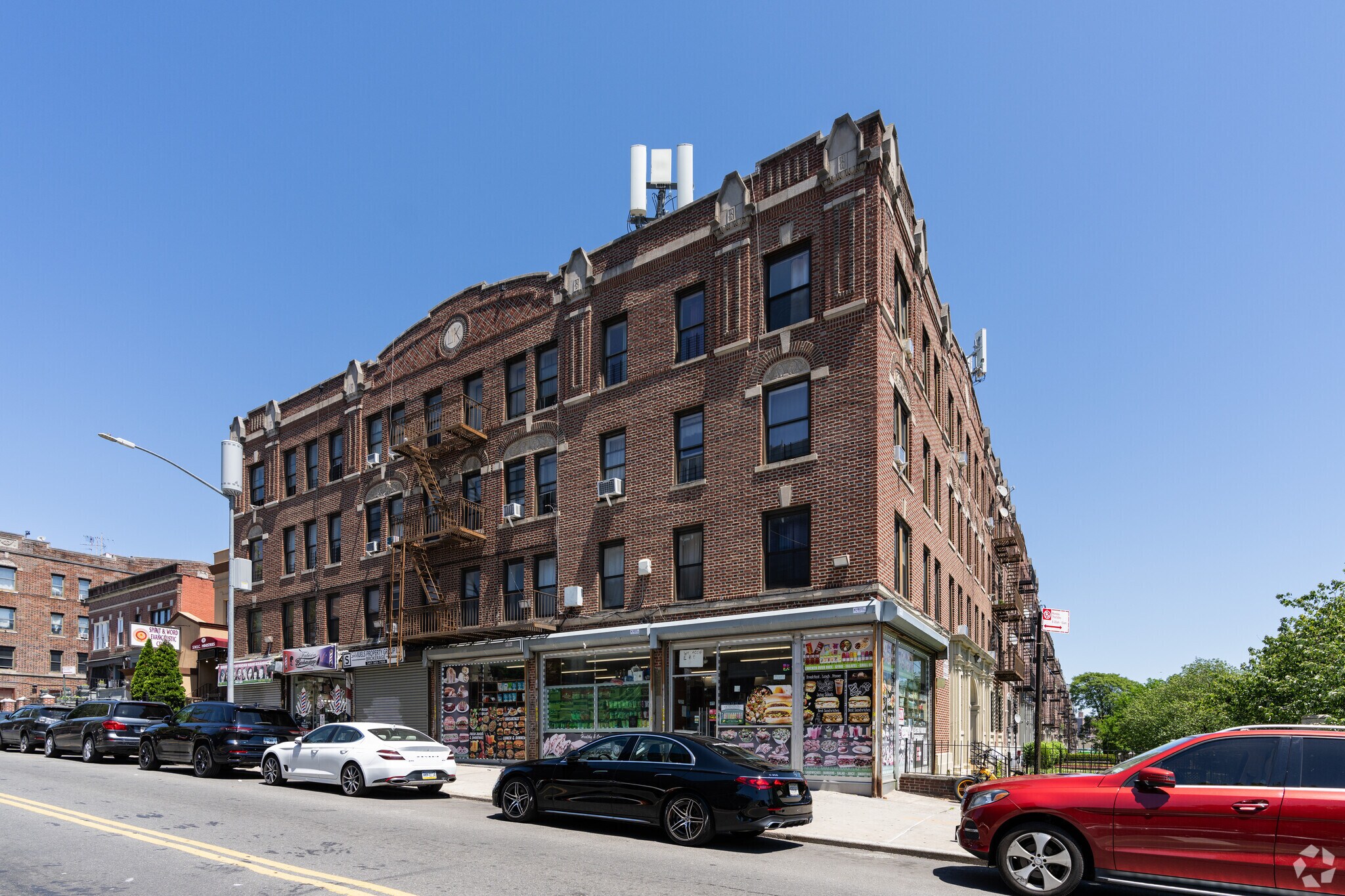 291 Buffalo Ave, Brooklyn, NY à louer Photo principale– Image 1 sur 6