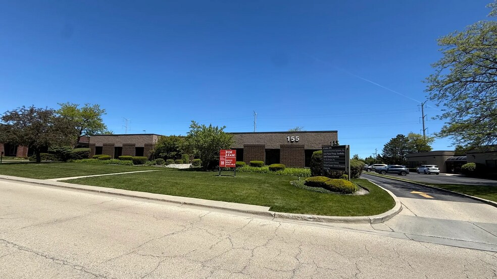 155 Revere Dr, Northbrook, IL à vendre - Photo de l’immeuble – Image 3 sur 9