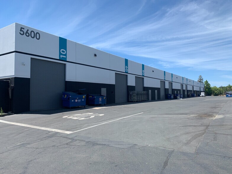 5600 Imhoff Dr, Concord, CA à louer - Photo de l’immeuble – Image 3 sur 4