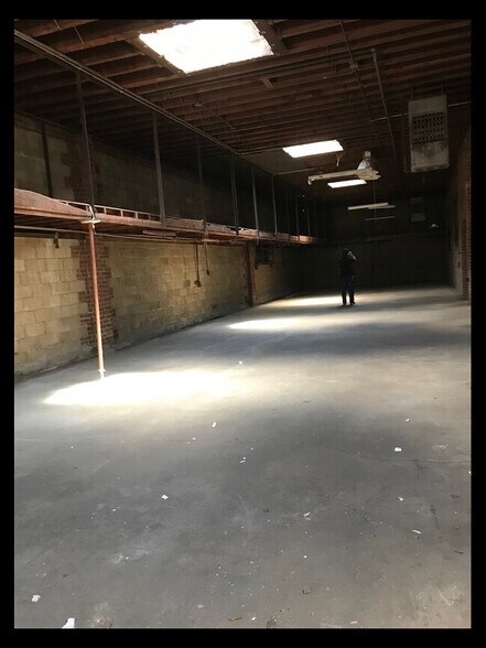 3533 Vernon Blvd, Long Island City, NY à louer - Photo de l’immeuble – Image 3 sur 7