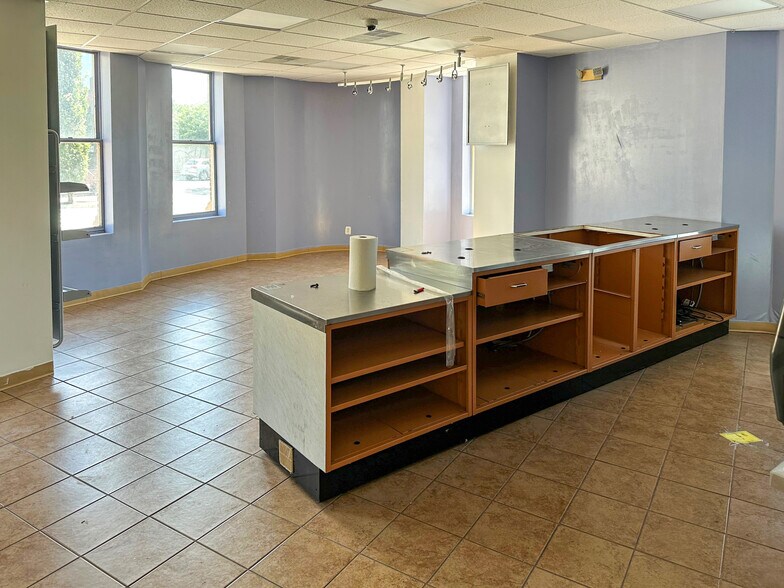 1600 Wisconsin Ave NW, Washington, DC à louer - Photo de l’immeuble – Image 3 sur 12