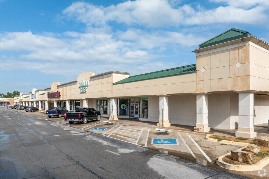 4601-4623 NW 23rd St, Oklahoma City, OK à vendre - Photo principale – Image 1 sur 12