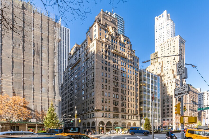 480 Park Ave, New York, NY à louer - Photo principale – Image 1 sur 9