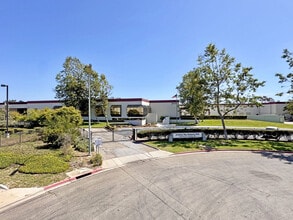 2717 Aviation Way, Santa Maria, CA à louer Photo intérieure– Image 1 sur 18