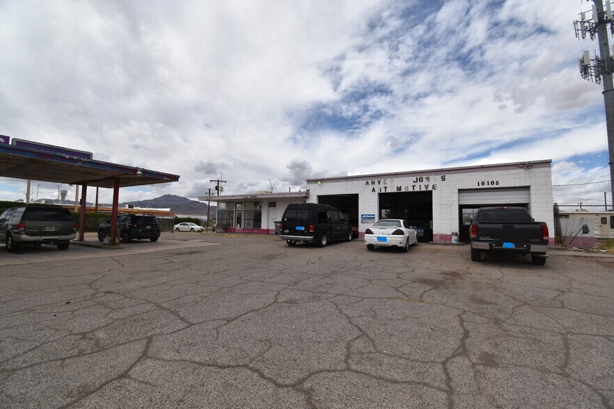 10105 Dyer St, El Paso, TX à vendre - Photo de l’immeuble – Image 2 sur 10