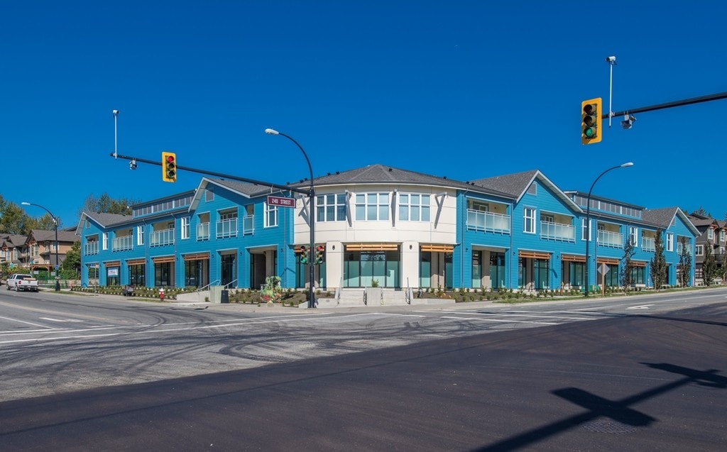 11225 240 St, Maple Ridge, BC à vendre Photo principale– Image 1 sur 40