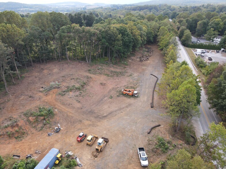 2578 Ridge Rd, Elverson, PA à louer - Photo de l’immeuble – Image 3 sur 7