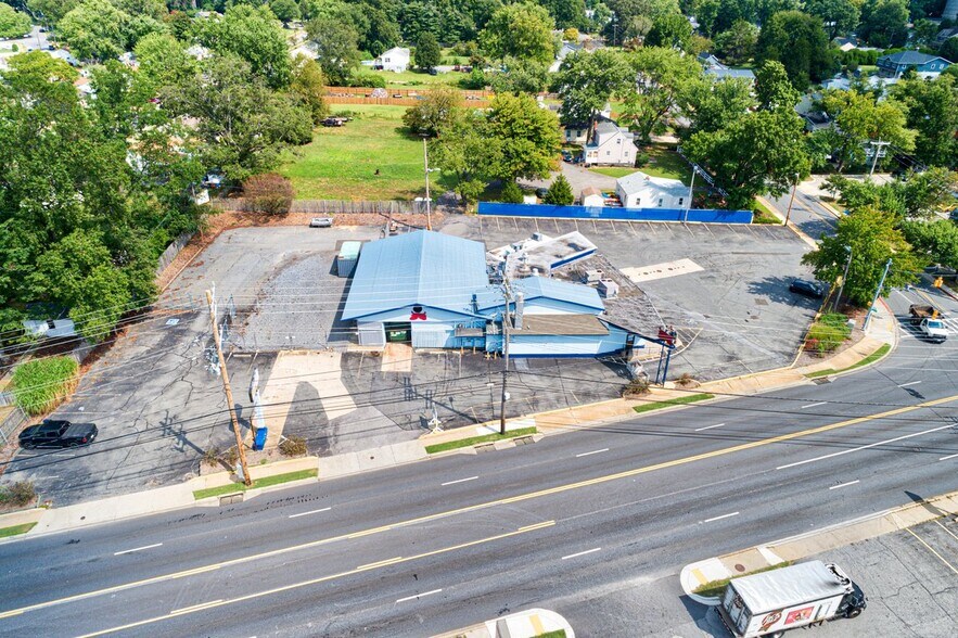 1300 Forest Dr, Annapolis, MD à vendre - Photo de l’immeuble – Image 3 sur 6