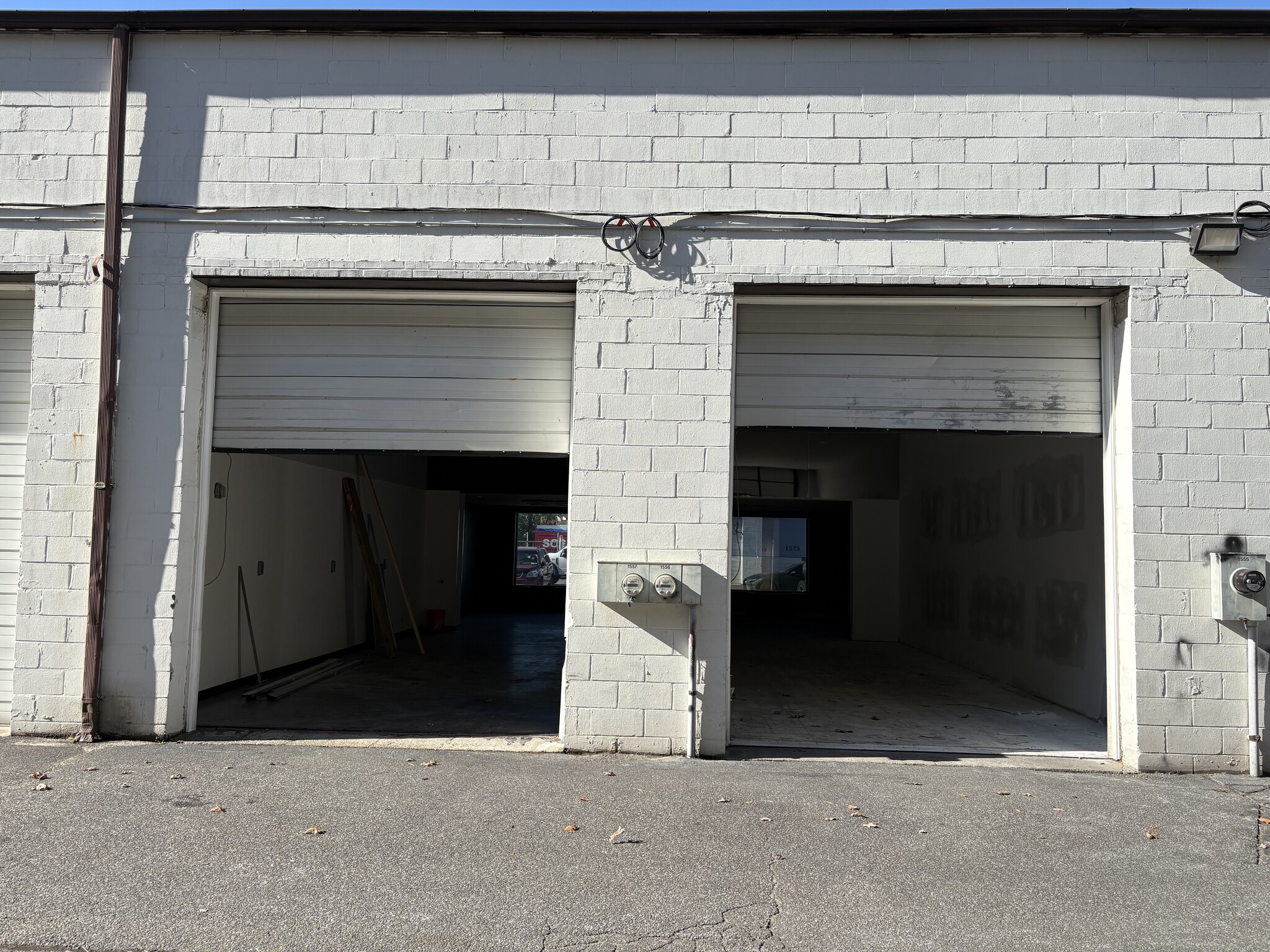 1551-1560 Rocky Point Rd, Middle Island, NY à louer Photo de l’immeuble– Image 1 sur 7