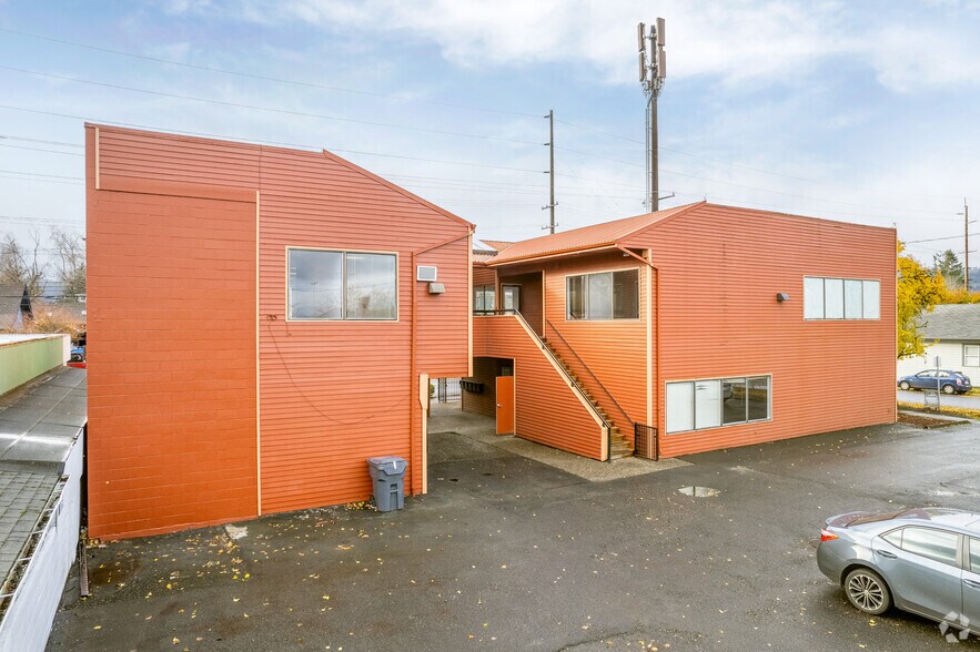 7025 N Lombard St, Portland, OR à louer - Photo de l’immeuble – Image 3 sur 22
