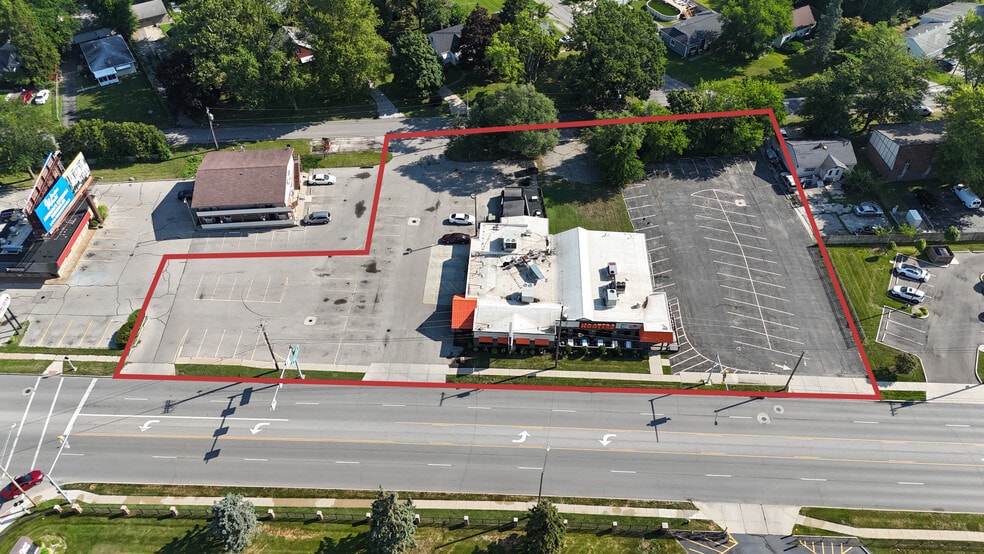 4782 Monroe St, Toledo, OH à vendre - Photo principale – Image 1 sur 7