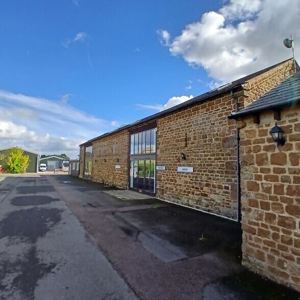 Appletree Rd, Banbury à louer - Photo de l’immeuble – Image 3 sur 3