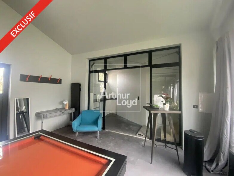 16 Bis Rue Gustave Courbet, La Rochette à louer - Photo de l’immeuble – Image 2 sur 7