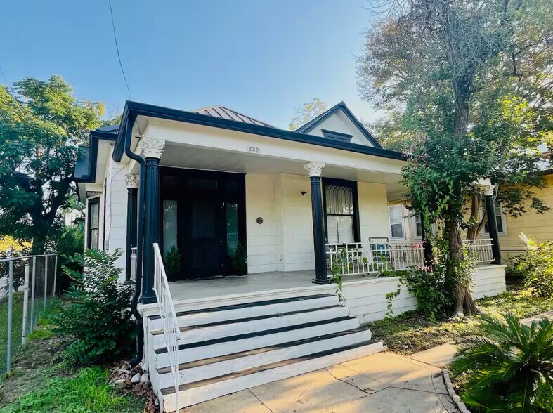 110 Muth, San Antonio, TX à vendre - Photo de l’immeuble – Image 2 sur 34