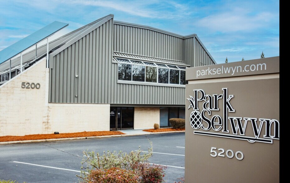 5200 Park Rd, Charlotte, NC à louer - Photo de l’immeuble – Image 1 sur 9
