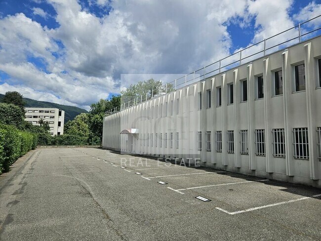 Plus de détails pour Bureau à vendre
