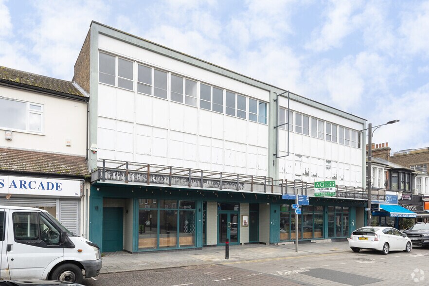 8-14 Queens Rd, Southend On Sea à louer - Photo principale – Image 1 sur 2