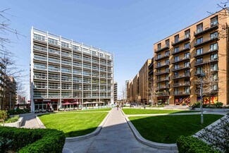 Plus de détails pour 2 Clipper Street, Londres - Local commercial à louer