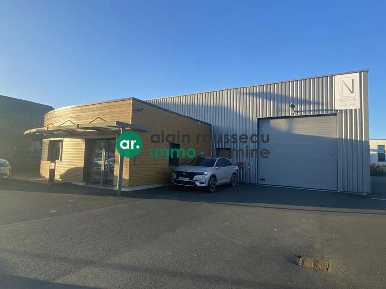 Local d’activités dans Beaucouzé à louer - Photo de l’immeuble – Image 1 sur 4
