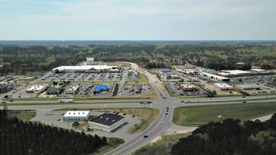 7835 Good Middling Dr, Fayetteville, NC - VUE AÉRIENNE  vue de carte - Image1