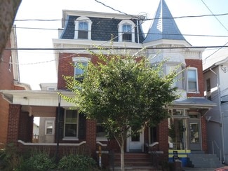 Plus de détails pour 224-226 Main St, East Greenville, PA - Local commercial à louer