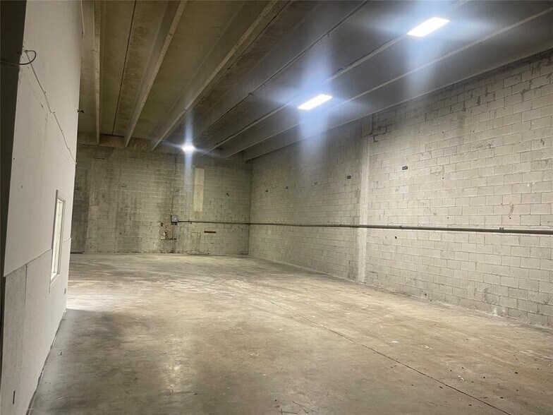 5220 NW 72nd Ave, Miami, FL à louer - Photo de l’immeuble – Image 2 sur 65