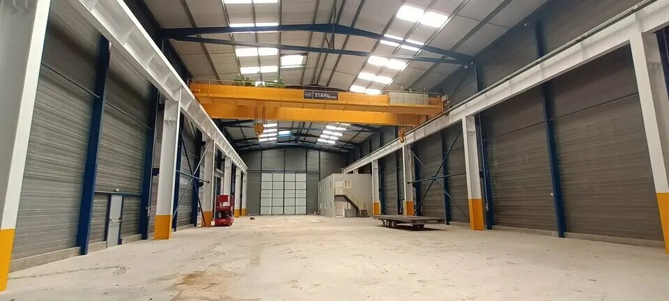 Local d’activités dans Tancarville à louer - Photo de l’immeuble – Image 1 sur 6