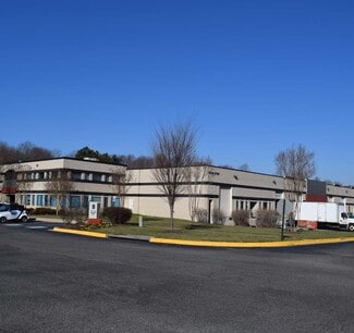 Plus de détails pour 651-687 Commerce Dr, Upper Marlboro, MD - Bureau, Industriel/Logistique à louer