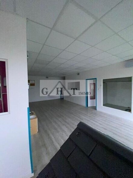 Bureau dans Villebon-sur-Yvette à louer - Photo intérieure – Image 1 sur 2