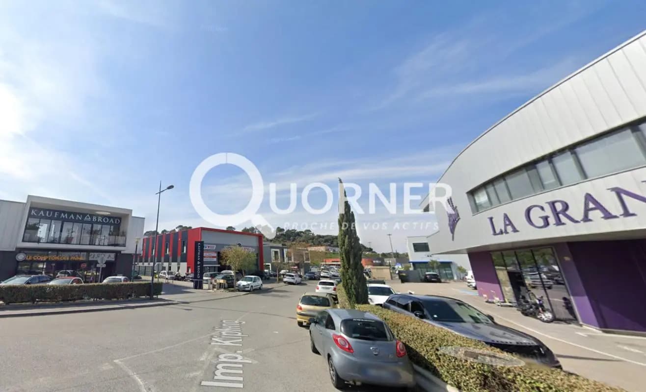 Local commercial dans Fréjus à vendre Photo de l’immeuble– Image 1 sur 9