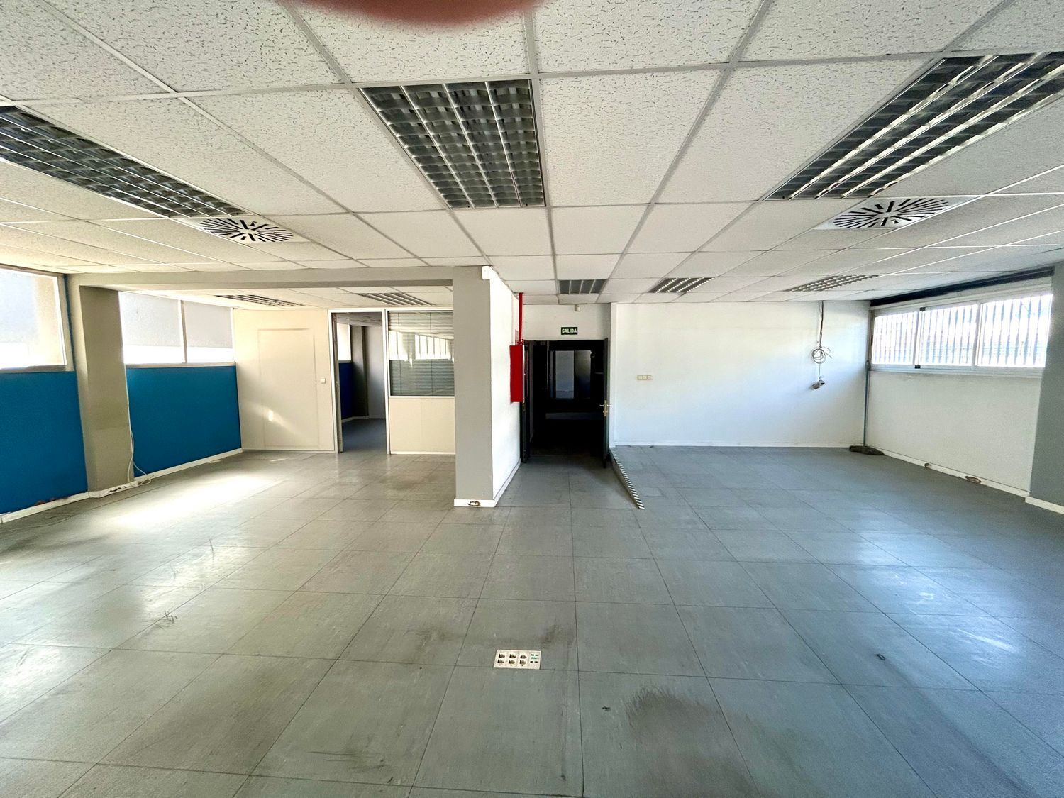 Bureau dans Alcobendas, Madrid à louer Photo intérieure– Image 1 sur 18