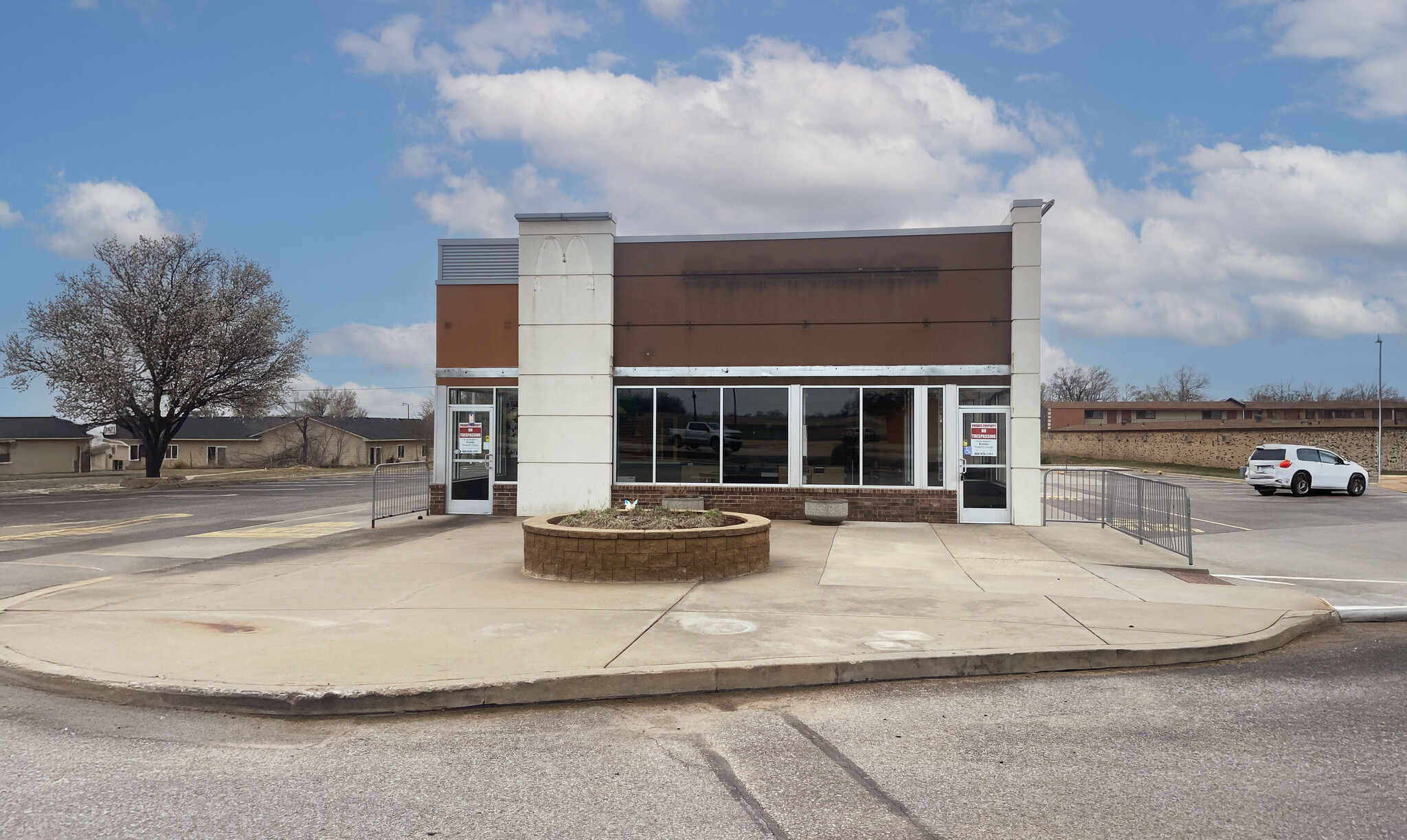 1123 E US Highway 54, Kingman, KS à louer Photo de l’immeuble– Image 1 sur 9