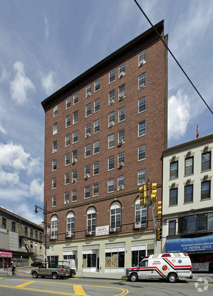 55 Church St, Paterson, NJ à louer - Photo de l’immeuble – Image 3 sur 3