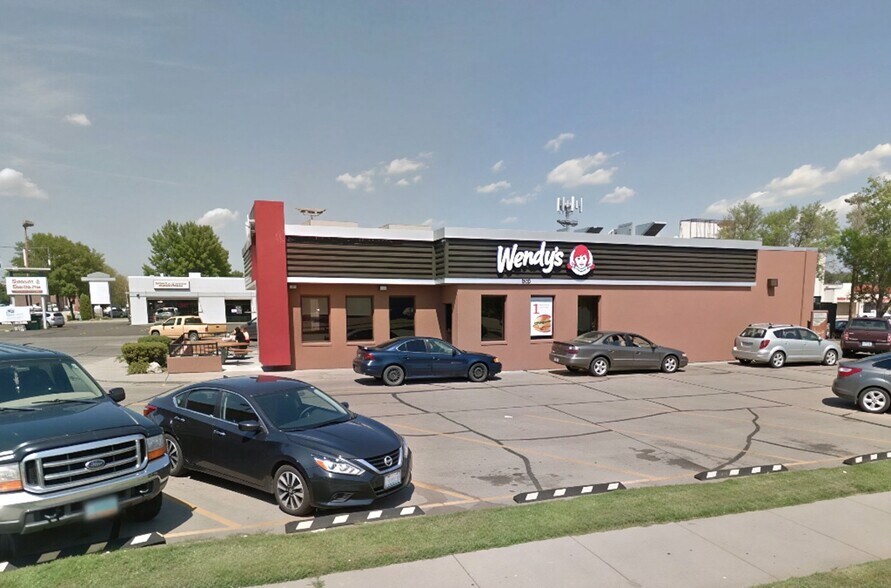 900 E Bismarck Expy, Bismarck, ND à louer - Photo de l’immeuble – Image 3 sur 4