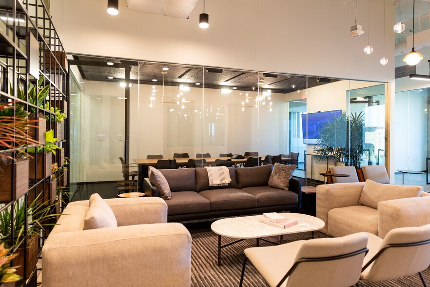 7250 N Dallas Pky, Plano, TX à louer - Photo intérieure – Image 3 sur 5