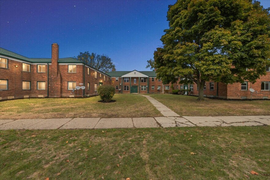 15860 Joy Rd, Detroit, MI à vendre - Photo de l’immeuble – Image 3 sur 97