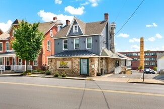 Plus de détails pour 127 S Broad St, Nazareth, PA - Local commercial à vendre
